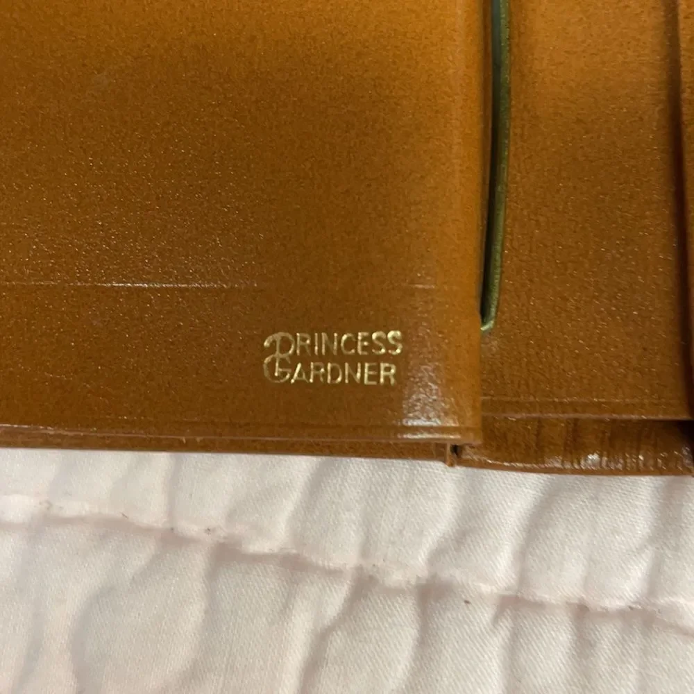 Princess Gardner Brown/Tan Wallet